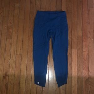 Women’s high-rise Oiselle blue leggings